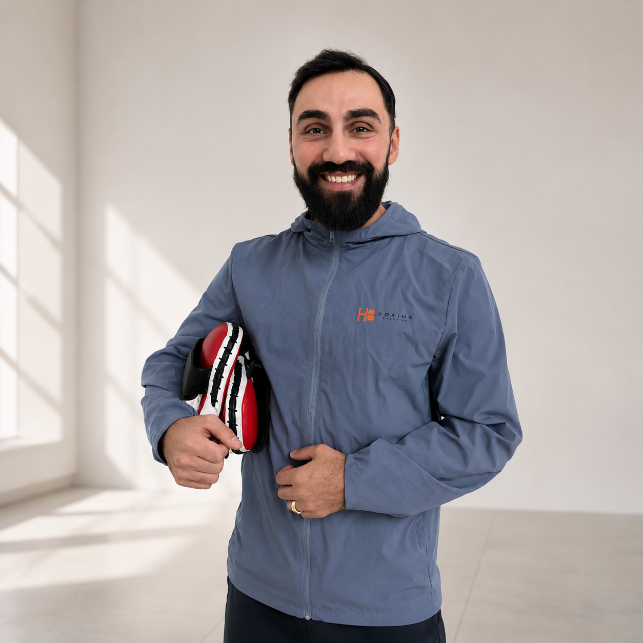 Artem Harutyunyan, Mitgründer und Box-Trainer bei HB-Boxing.